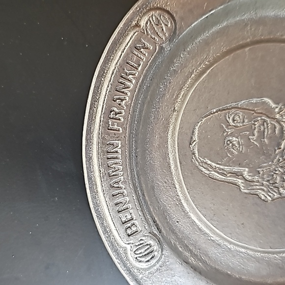 York Metal Crafters Benjamin Franklin 6" Pewter Change Tray Plate 6 inches - Picture 3 of 6